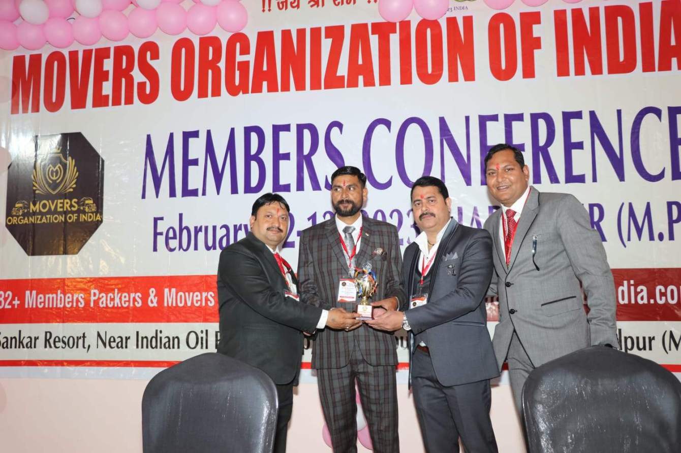 Packers and movers in Mau